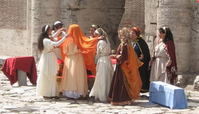 Weddings in Ancient Rome and today